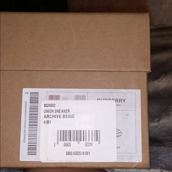 COPY - Men’s size UK 41 brand new in box with tags - Picture 11 of 11